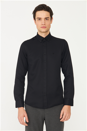 Siyah Düğmeli Yaka Uzun Kollu Gömlek Slim Fit