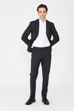 Koyu Gri İnce Dokulu Kumaş Modern Slim Fit Klasik Yaka Premium Takım Elbise
