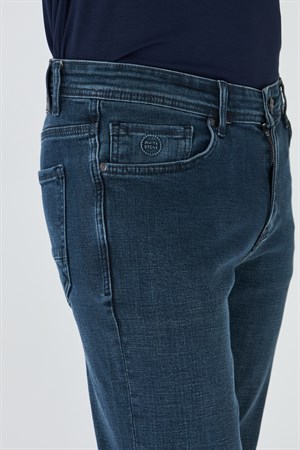Koyu Mavi Düz Kesim Klasik Günlük Jean Pantolon