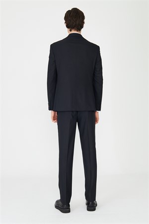 Lacivert İnce Çizgili Modern Slim Fit Klasik Yaka Takım Elbise