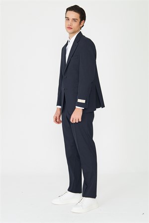 Lacivert İnce Dokulu Modern Slim Fit Klasik Yaka Premium Takım Elbise