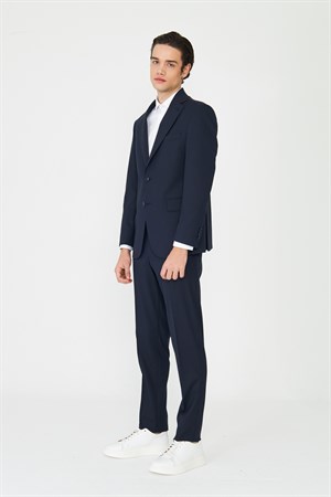 Lacivert Modern Slim Fit Dokulu Kumaş Şık Klasik Yaka Zamansız Takım Elbise