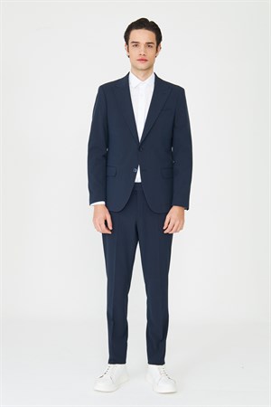 Lacivert Modern Slim Fit İnce Dokulu Kumaş Klasik Kesim Takım Elbise