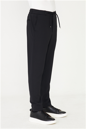Siyah Bağcıklı Modern Kesim Jogger Pantolon