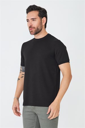 Siyah Bisiklet Yaka Basic T-shirt