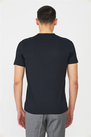 Siyah Bisiklet Yaka Basic T-shirt