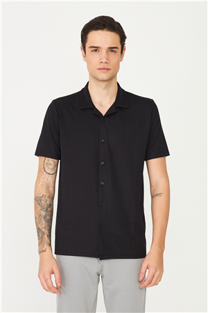 Siyah Gömlek T-Shirt 
