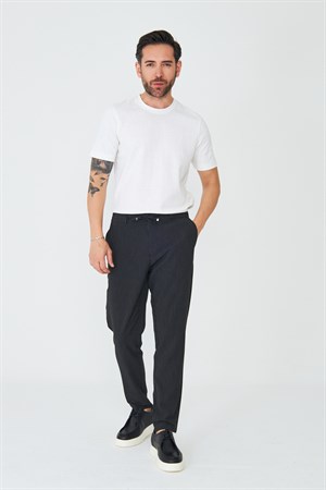 Siyah İnce Çizgili Jogger Spor Erkek Pantolon