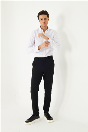 Siyah Klasik Kesim Kumaş Pantolon Slim Fit