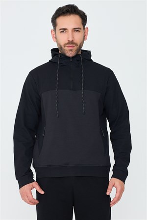 Siyah Kapüşonlu Yarım Fermuarlı Yandan Cepli Erkek Sweatshirt