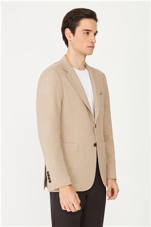Bej Dokulu Modern Kesim Düğmeli Blazer Ceket