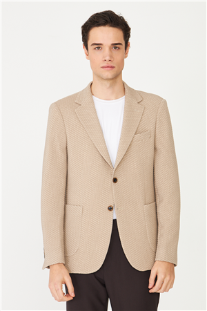 Bej Dokulu Modern Kesim Düğmeli Blazer Ceket