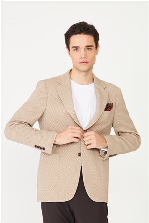 Bej Dokulu Modern Kesim Düğmeli Blazer Ceket