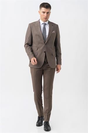 Kahverengi Slim Fit Kalıp Yelekli Efektli Kumaş Kapaklı Çift Cep Detaylı Premium Takım Elbise