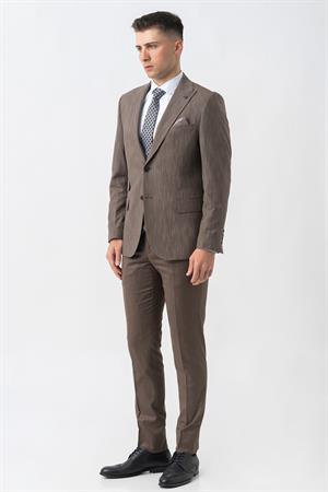 Kahverengi Slim Fit Kalıp Yelekli Efektli Kumaş Kapaklı Çift Cep Detaylı Premium Takım Elbise