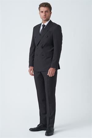Koyu Gri Uyumlu Beyaz İnce Çizgili Slim Fit Kalıp Kruvaze Premium Takım Elbise