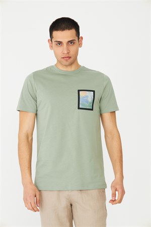 Yeşil Bisiklet Yaka Baskı Detaylı Erkek T-Shirt