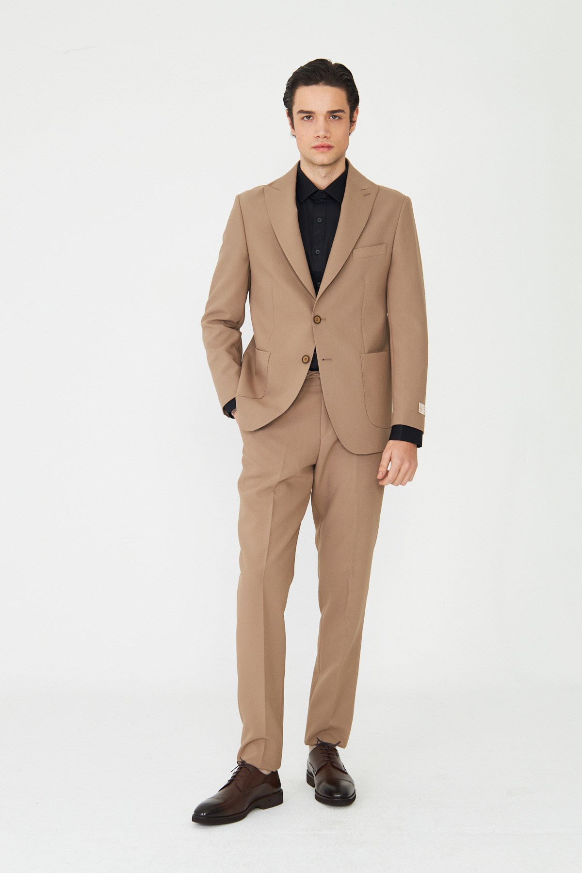 White StoneKoyu Bej Düz Kumaş Modern Slim Fit Klasik Yaka Takım Elbise
