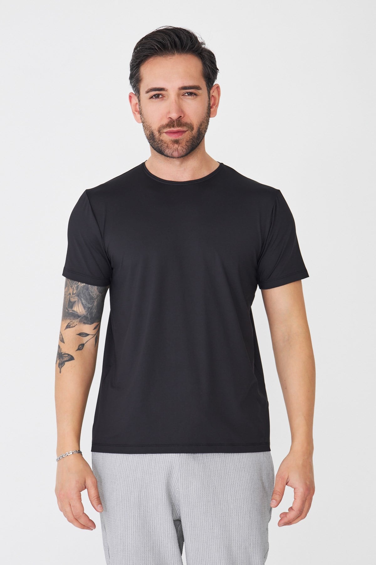 White StoneSiyah Bisiklet Yaka Basic Tişört