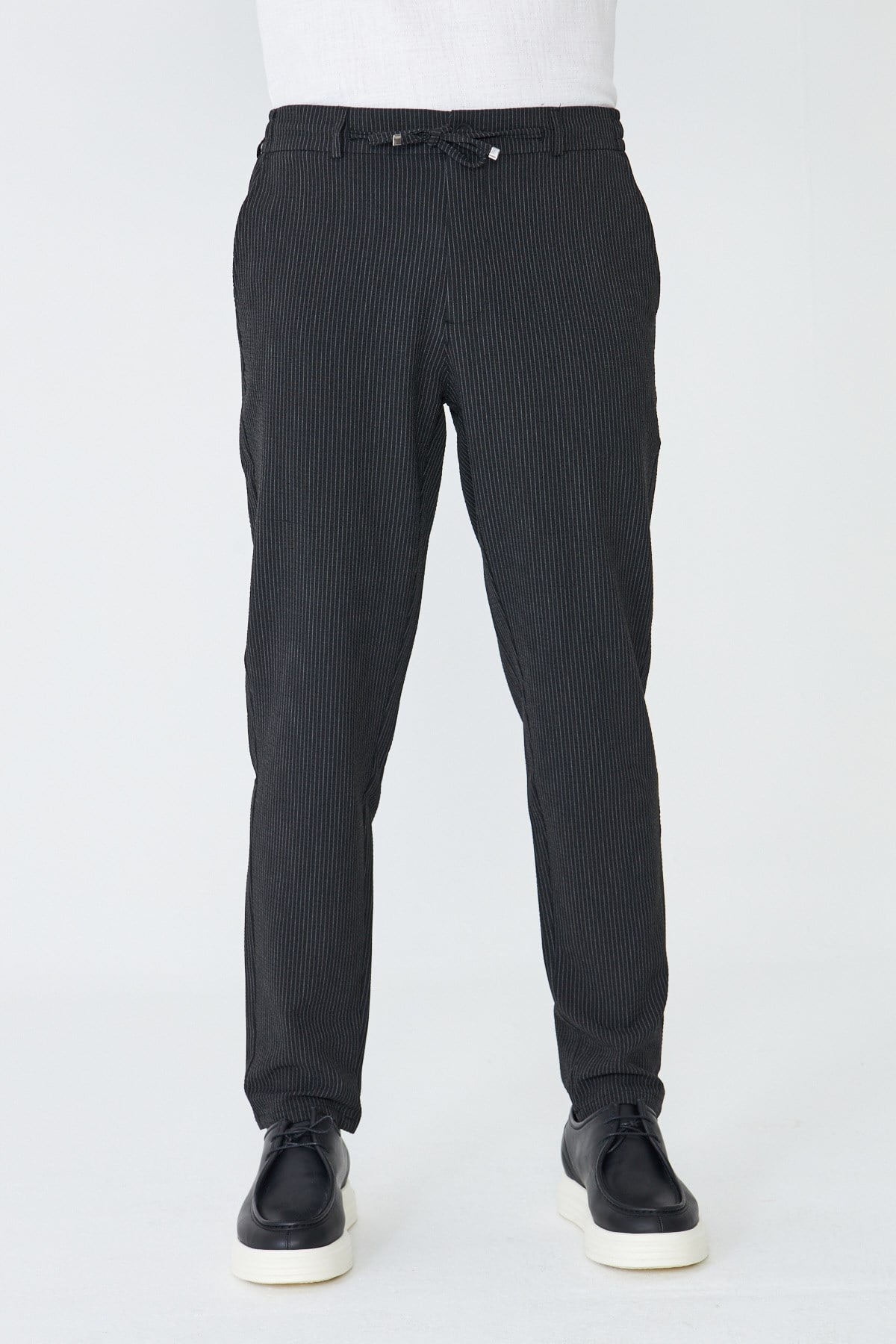 White StoneSiyah İnce Çizgili Jogger Spor Erkek Pantolon