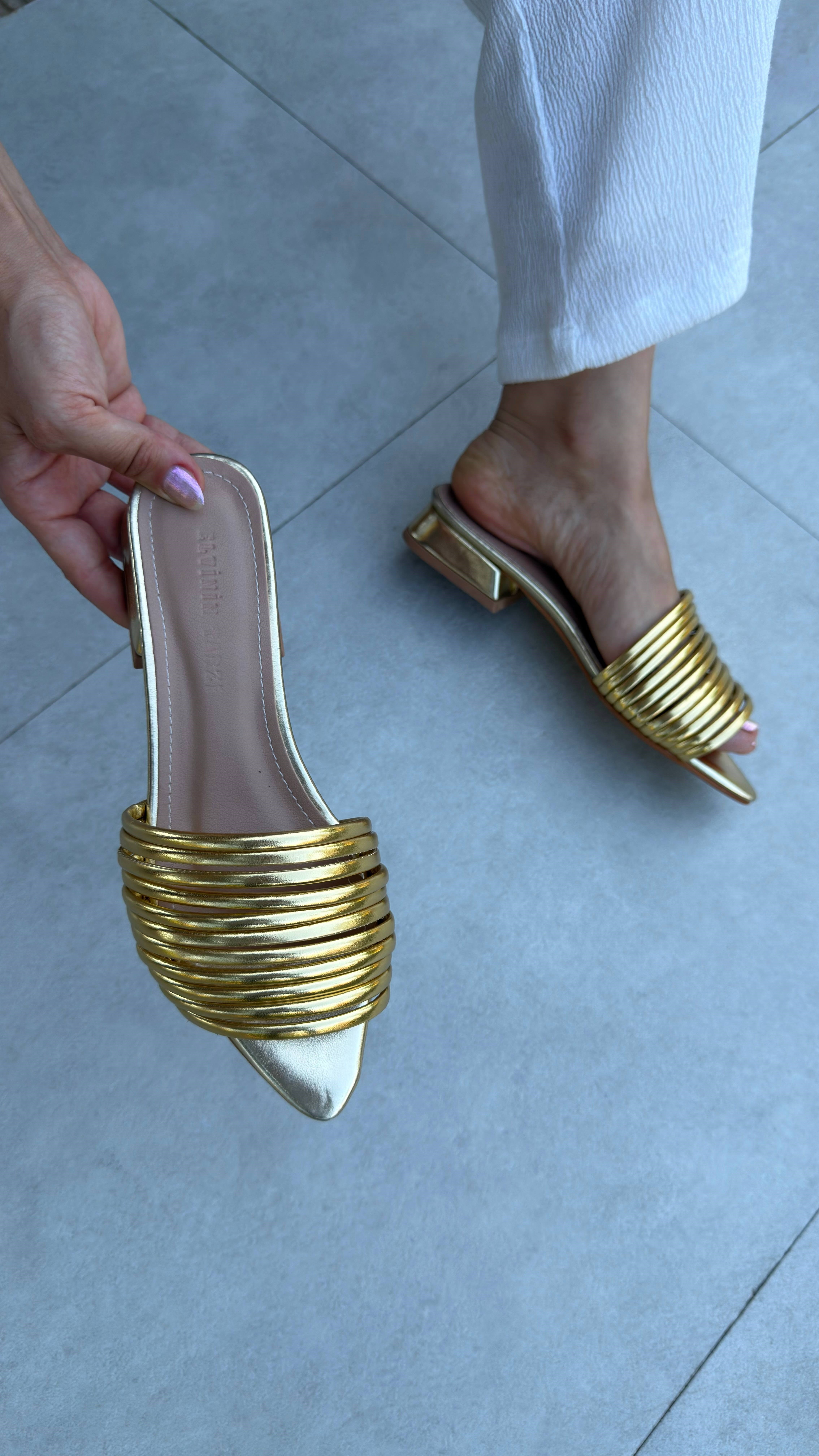 Demva Gold Rugan Terlik