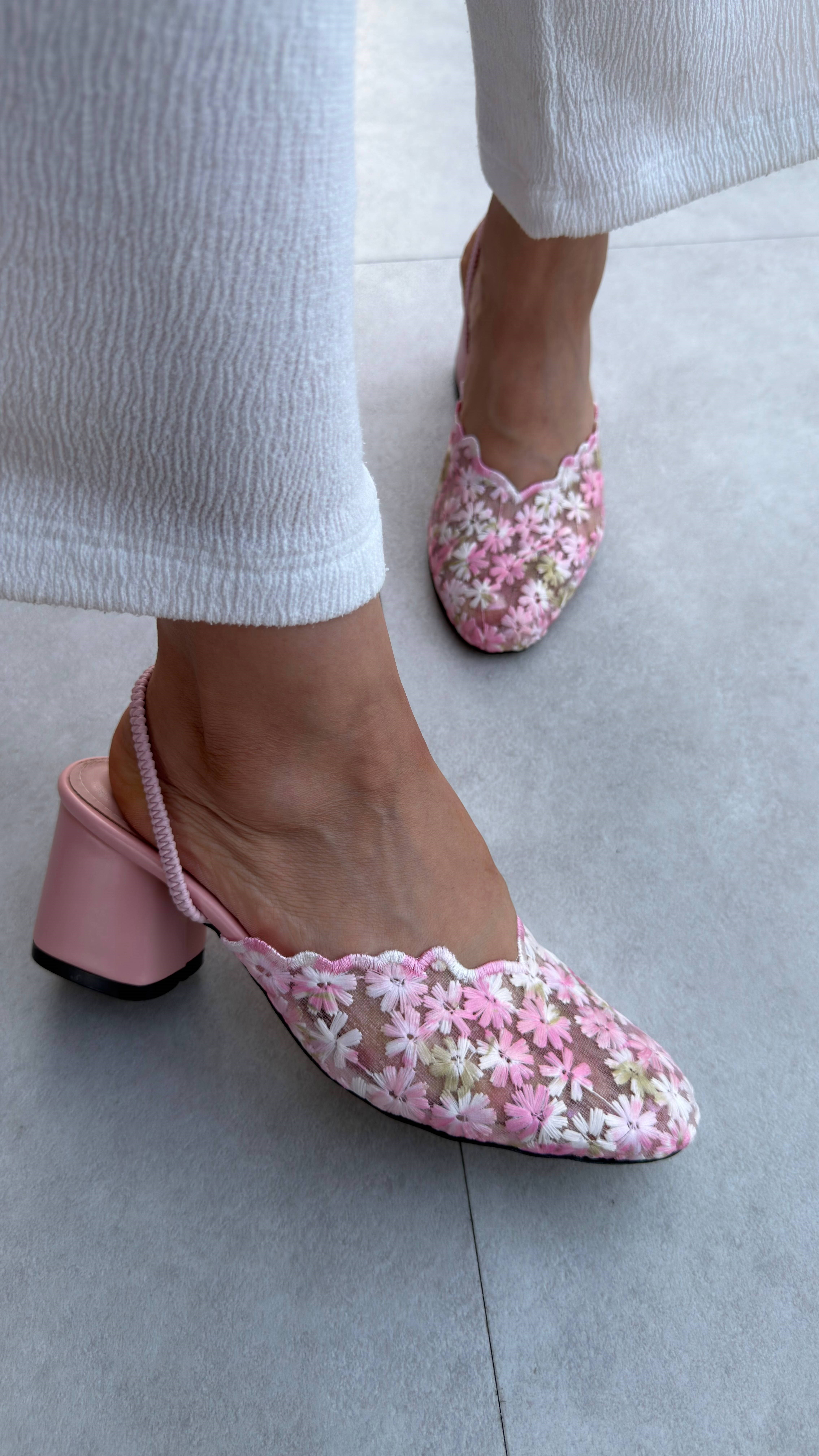 FLAW PEMBE KADIN TOPUKLU AYAKKABI