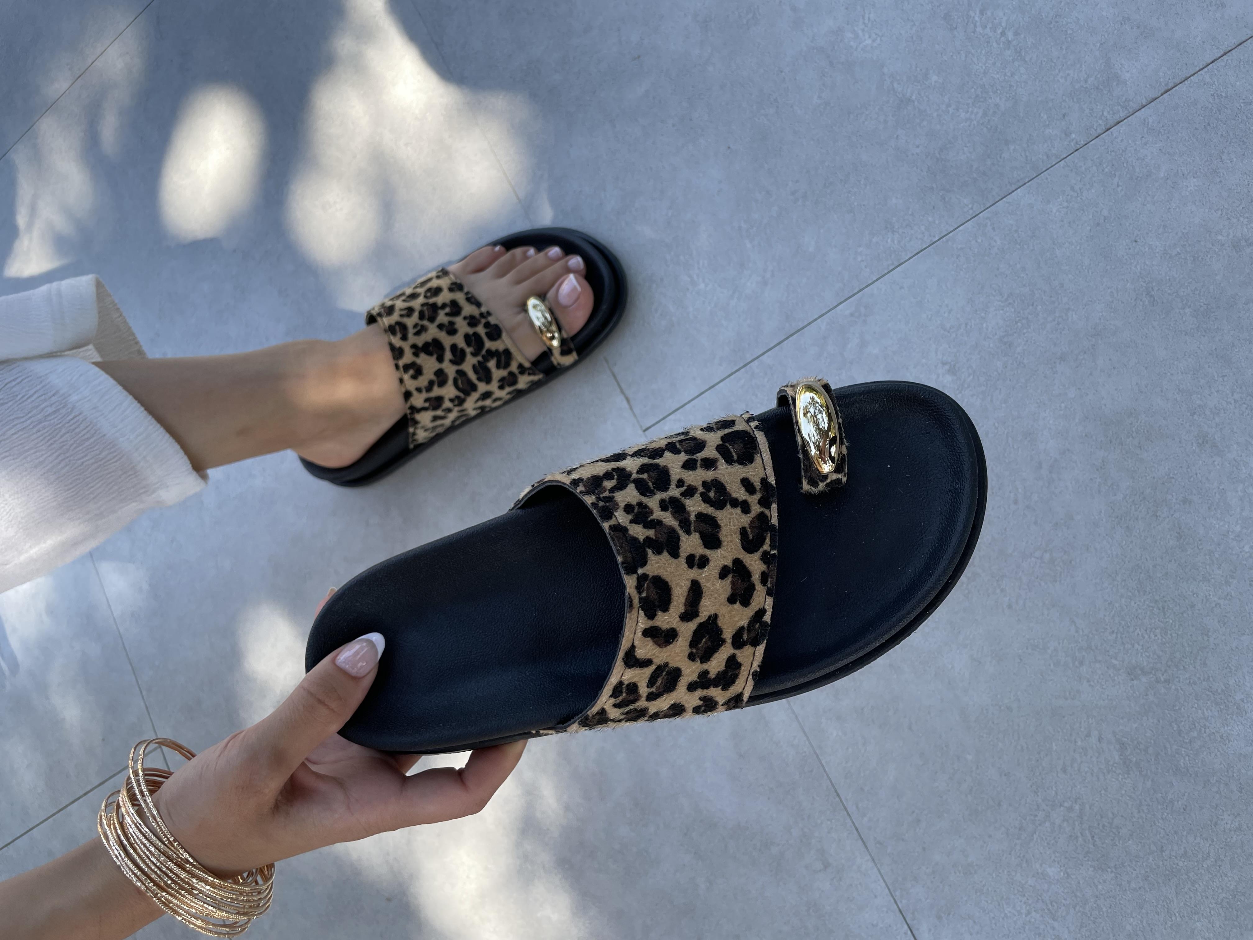 Gina Leopar Aksesuar Detaylı Terlik