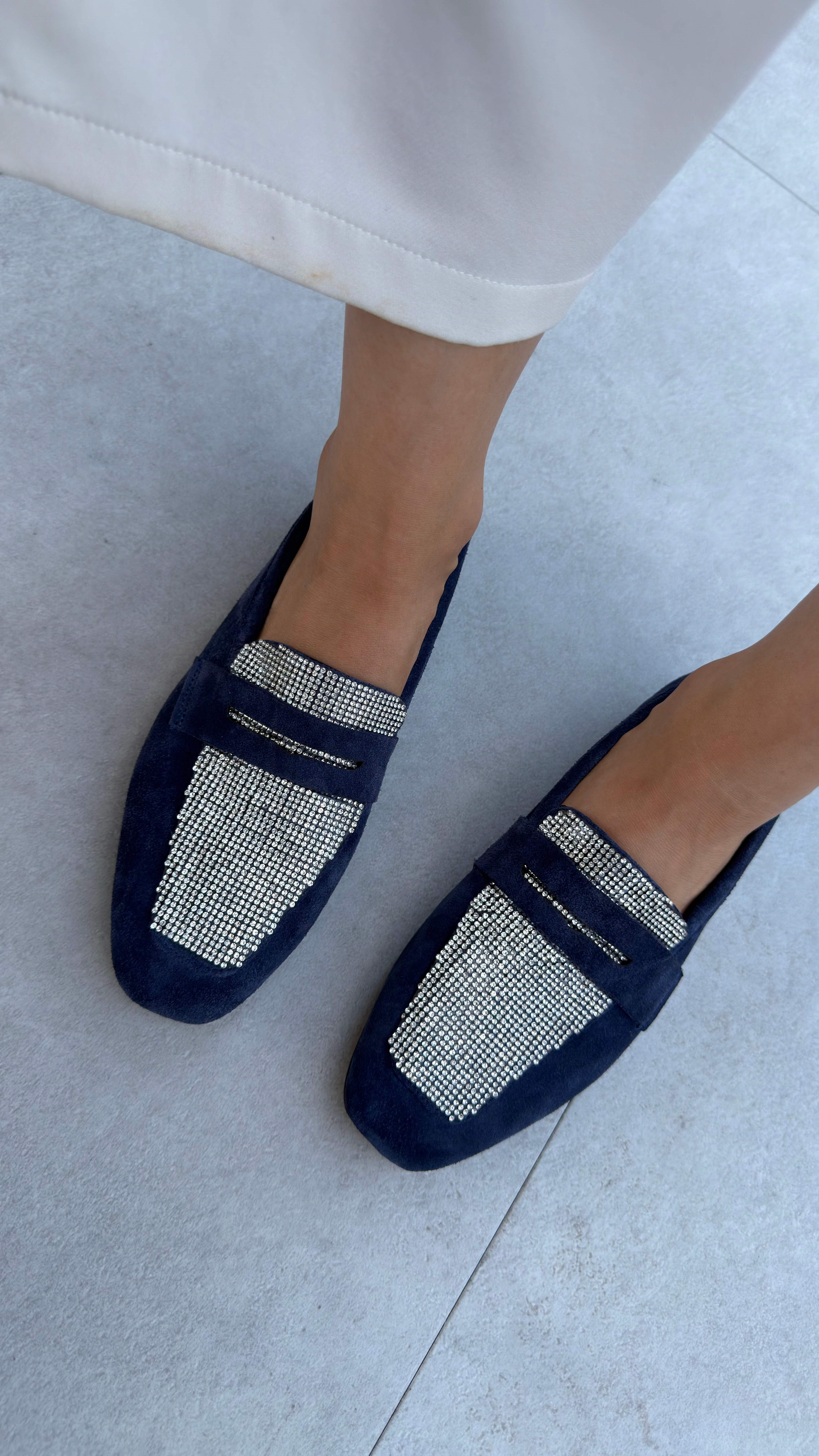 LİGH MAVİ HAKİKİ DERİ SÜET MİNİ TAŞ AKSESUAR DETAYLI LOAFER