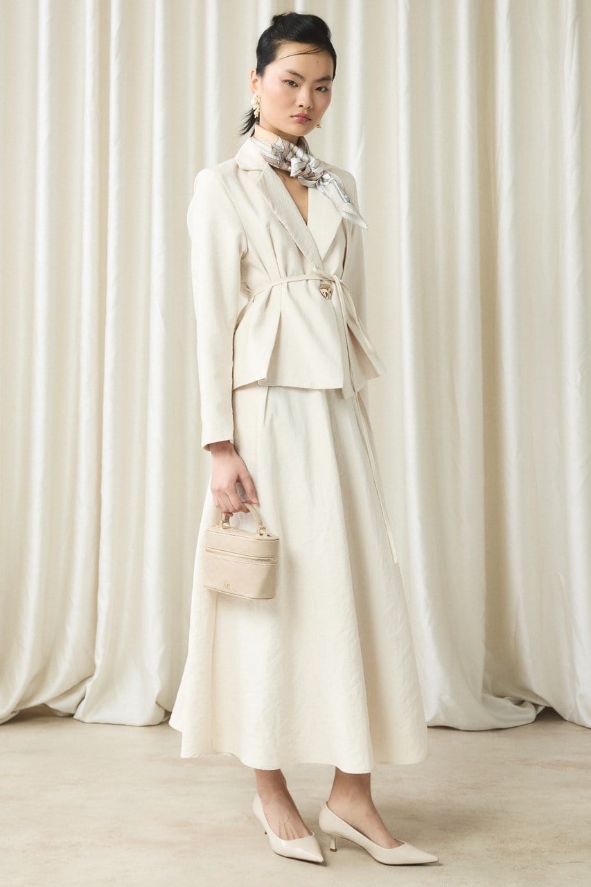 Belden Oturtmalı Ceketli Etek Takım - Bej