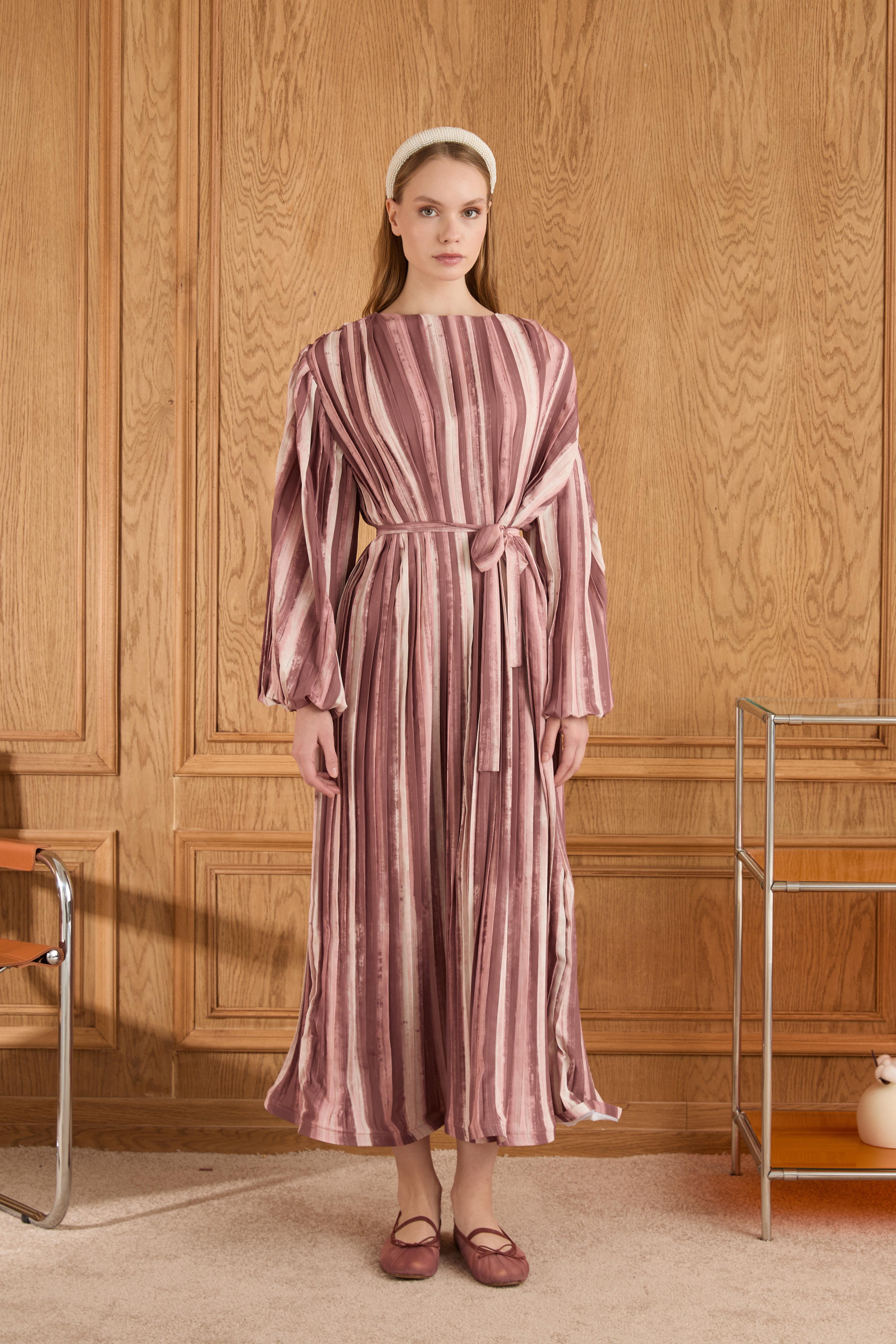 Bernadette Piliseli Grenli Elbise - Gül Kurusu