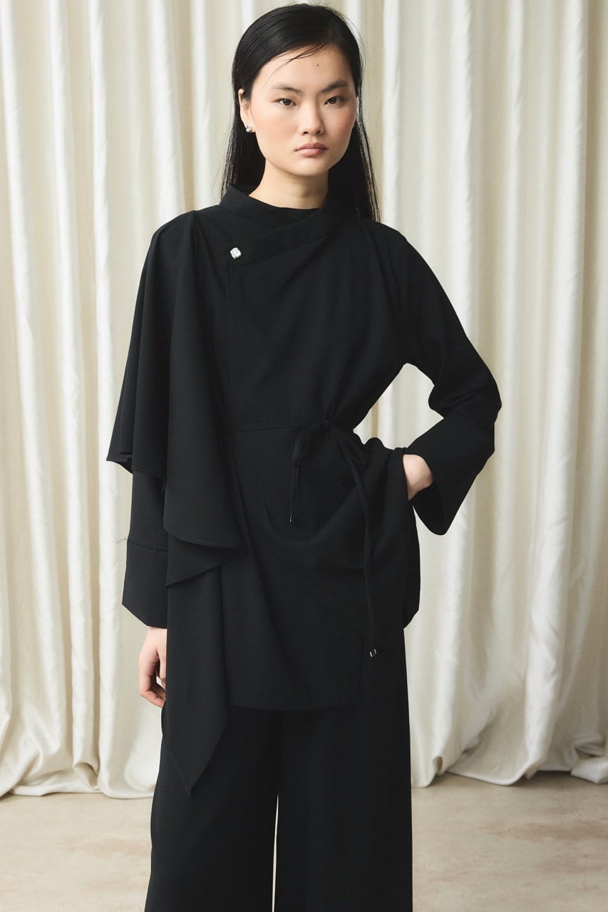 Ön Volanlı Gömlek - Siyah