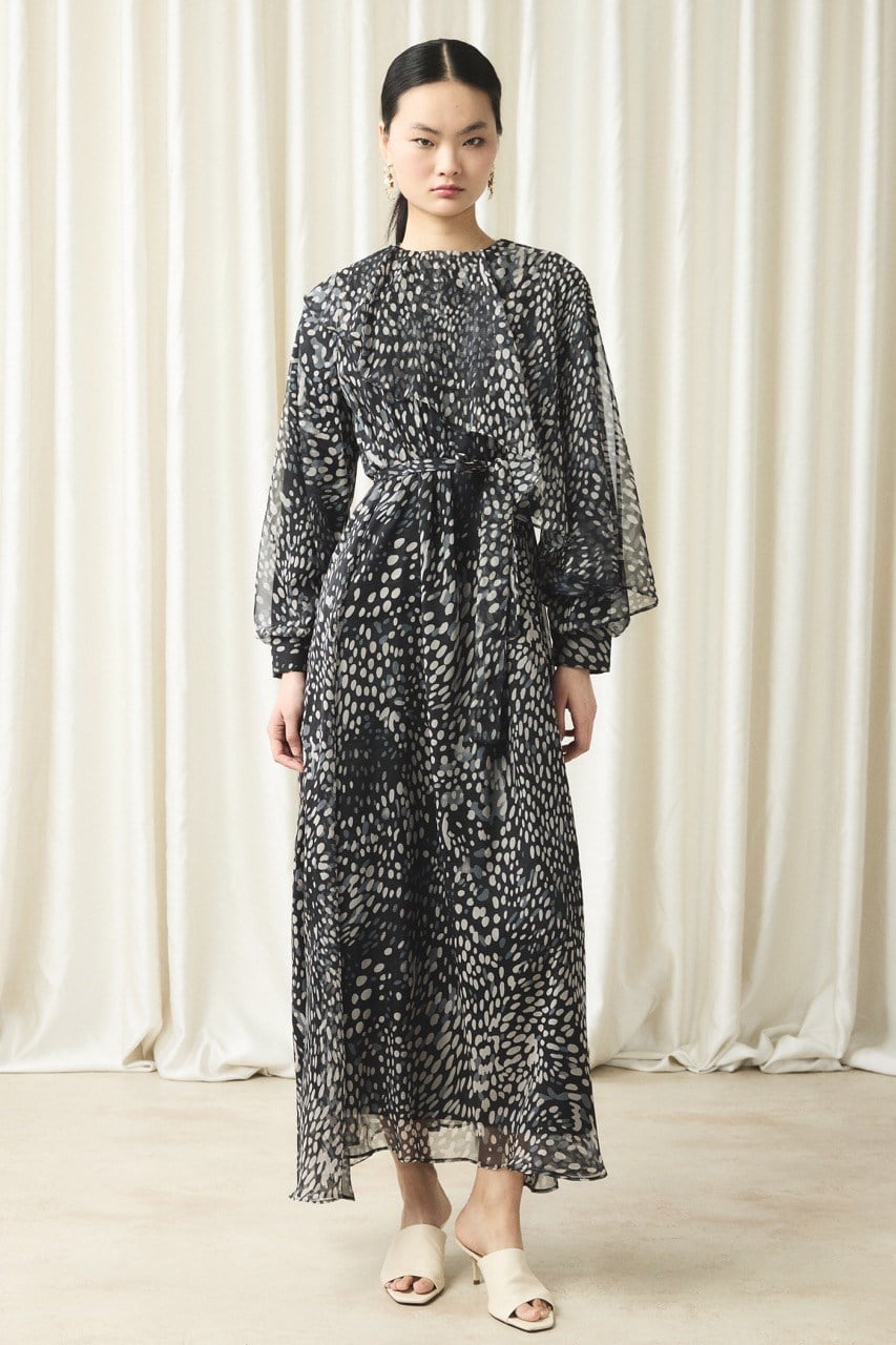 Yaka Detay Baskılı Şifon Elbise - Siyah