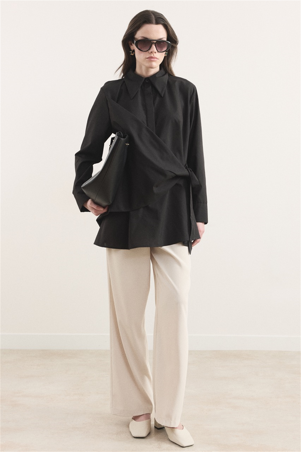 Allerli Yandan Bağlamalı Dacron Gömlek - Siyah