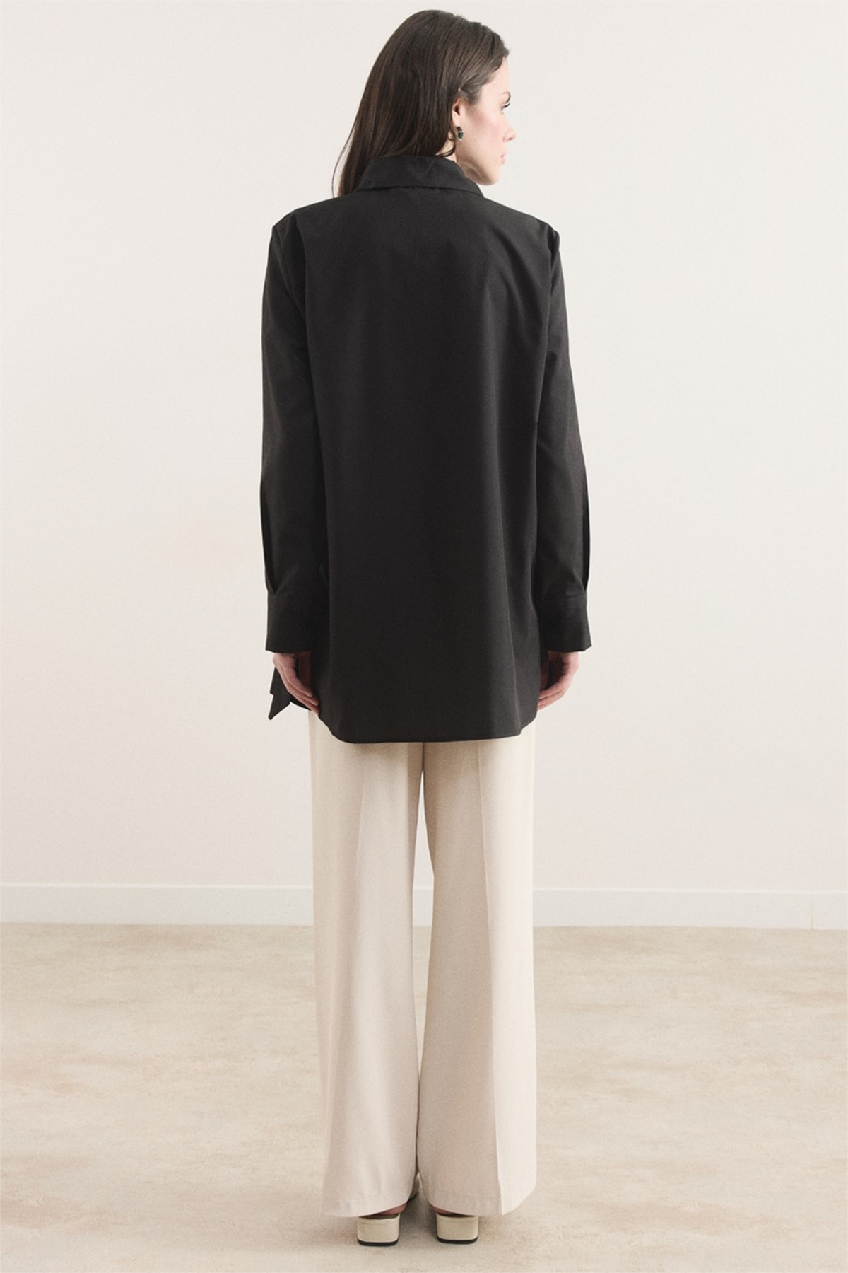 Allerli Yandan Bağlamalı Dacron Gömlek - Siyah