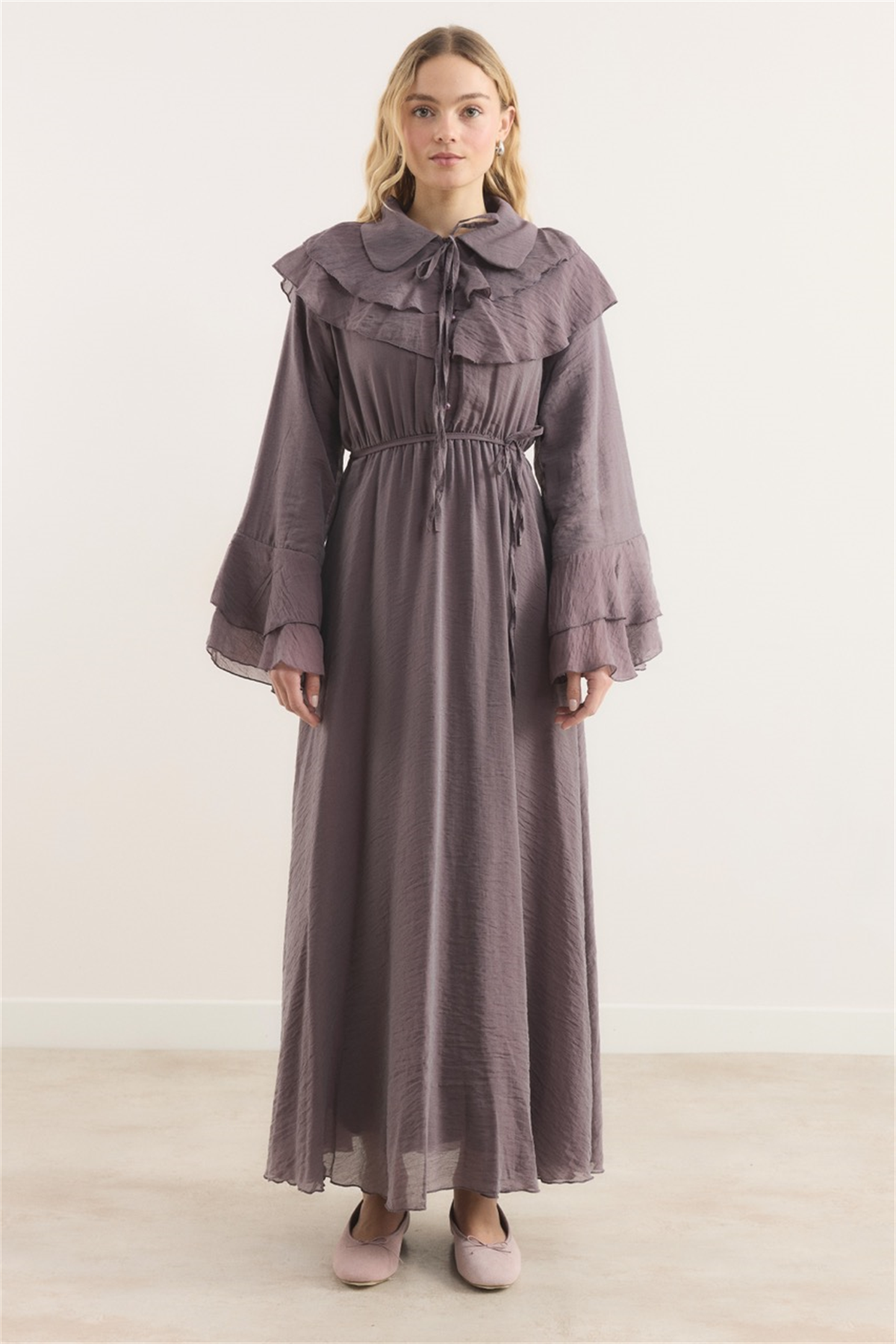 Amira Omuzdan Volanlı Elbise - Mürdüm