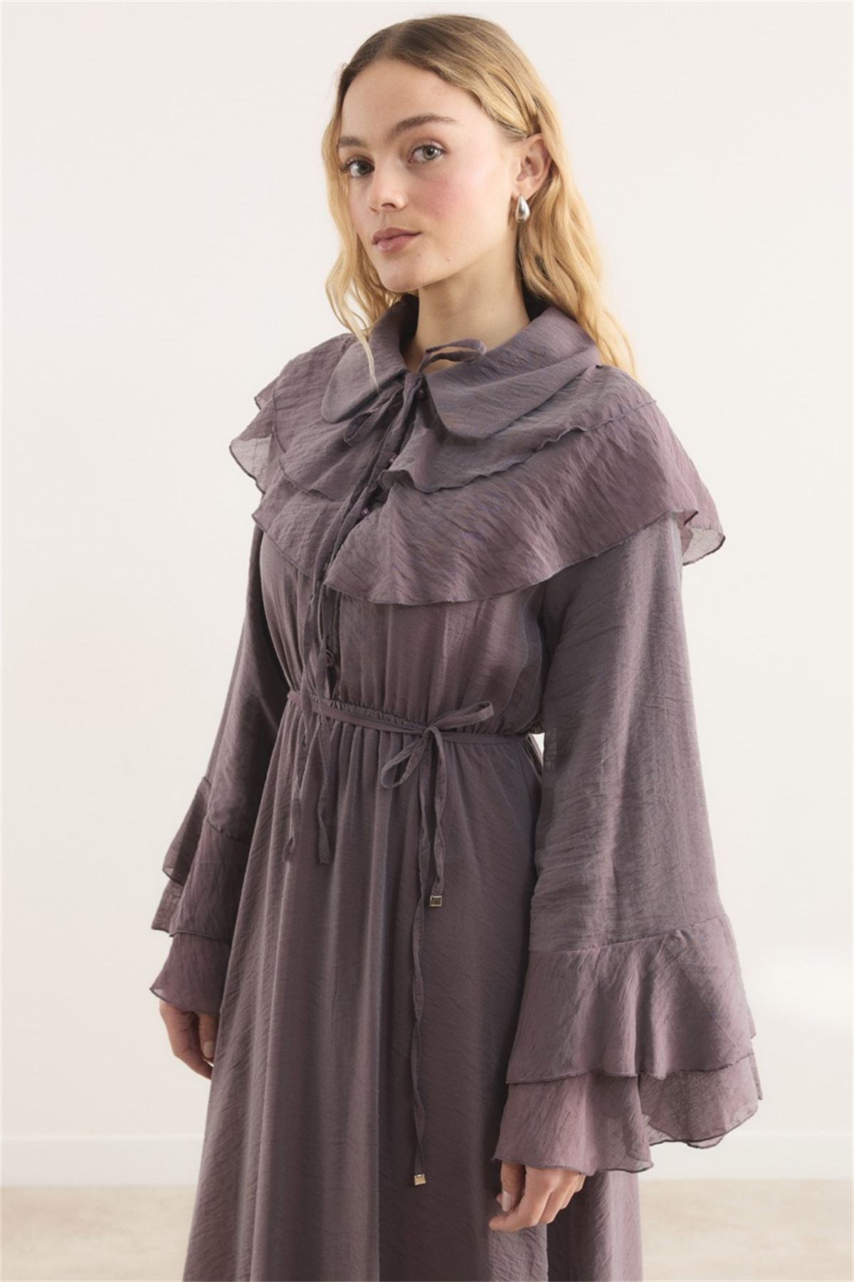 Amira Omuzdan Volanlı Elbise - Mürdüm