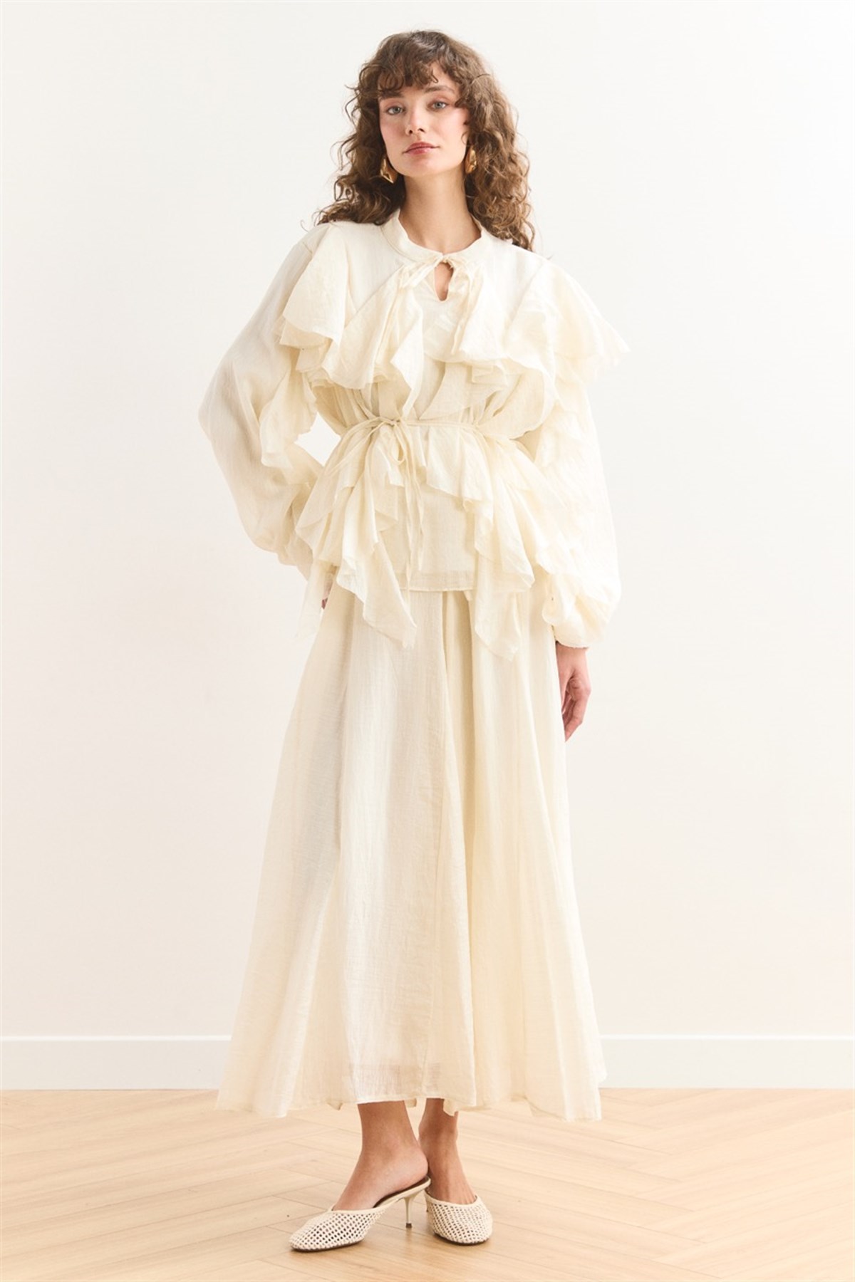 Angelina Volanlı Etek Takım - Ekru