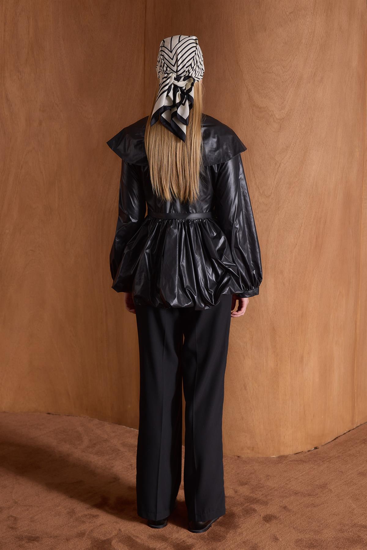 Aurelia Balon Yarım Fermuarlı Yağmurluk - Siyah