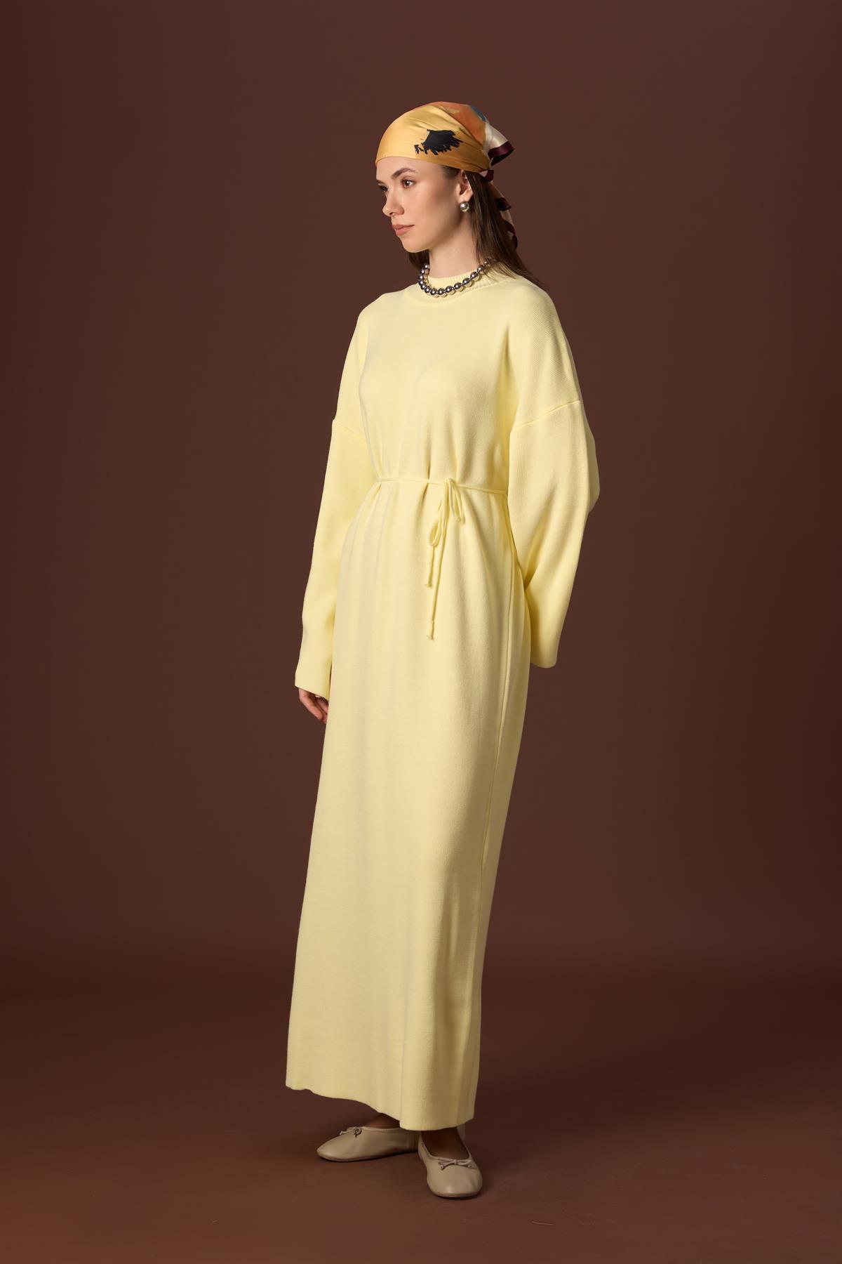 Basic Triko Kuşaklı Elbise - Sarı