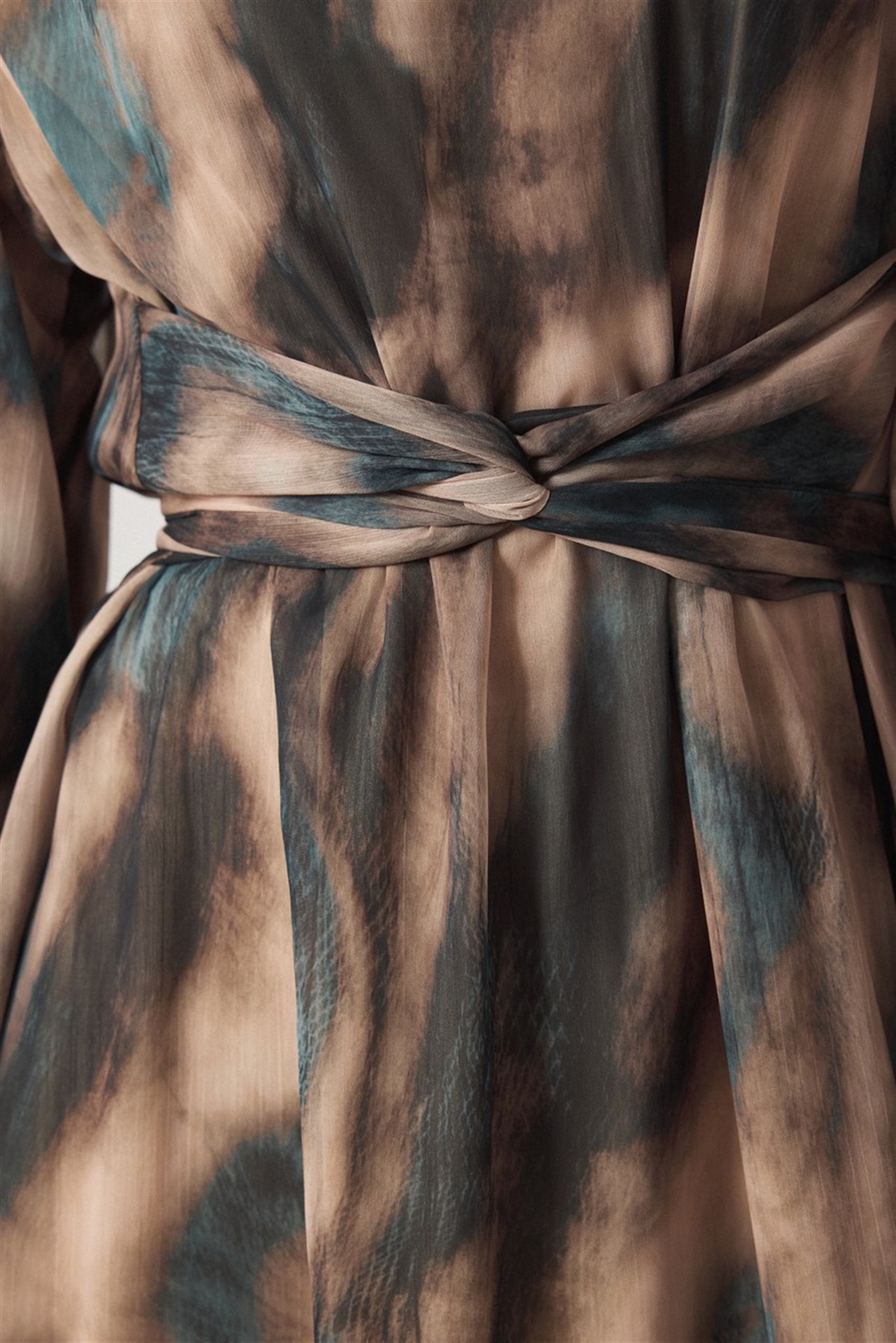 Bel Bağlama Detaylı Yoryo Şifon Baskılı Elbise - Turkuaz