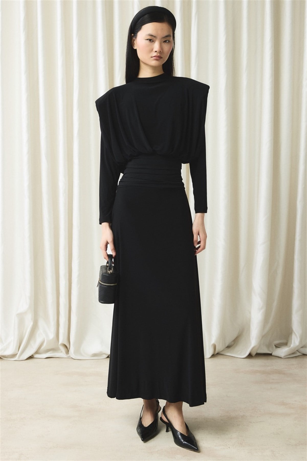 Bel Pileli Sendy Elbise - Siyah