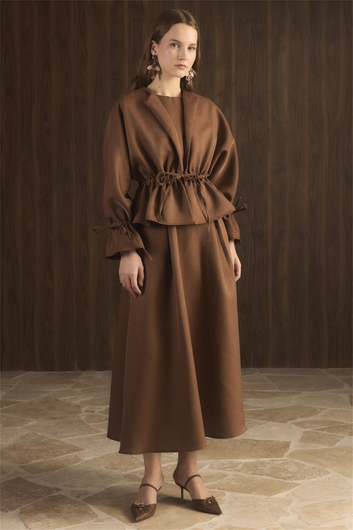 Bel Tünelli Simli Etek Takım - Kahve