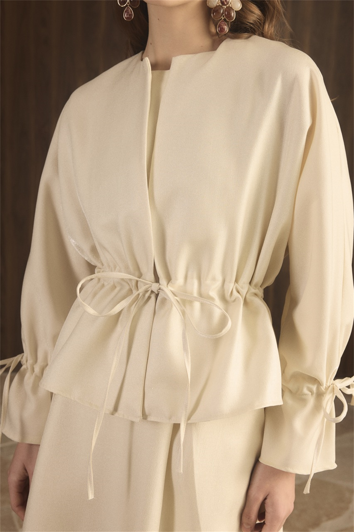 Bel Tünelli Simli Etek Takım - Krem