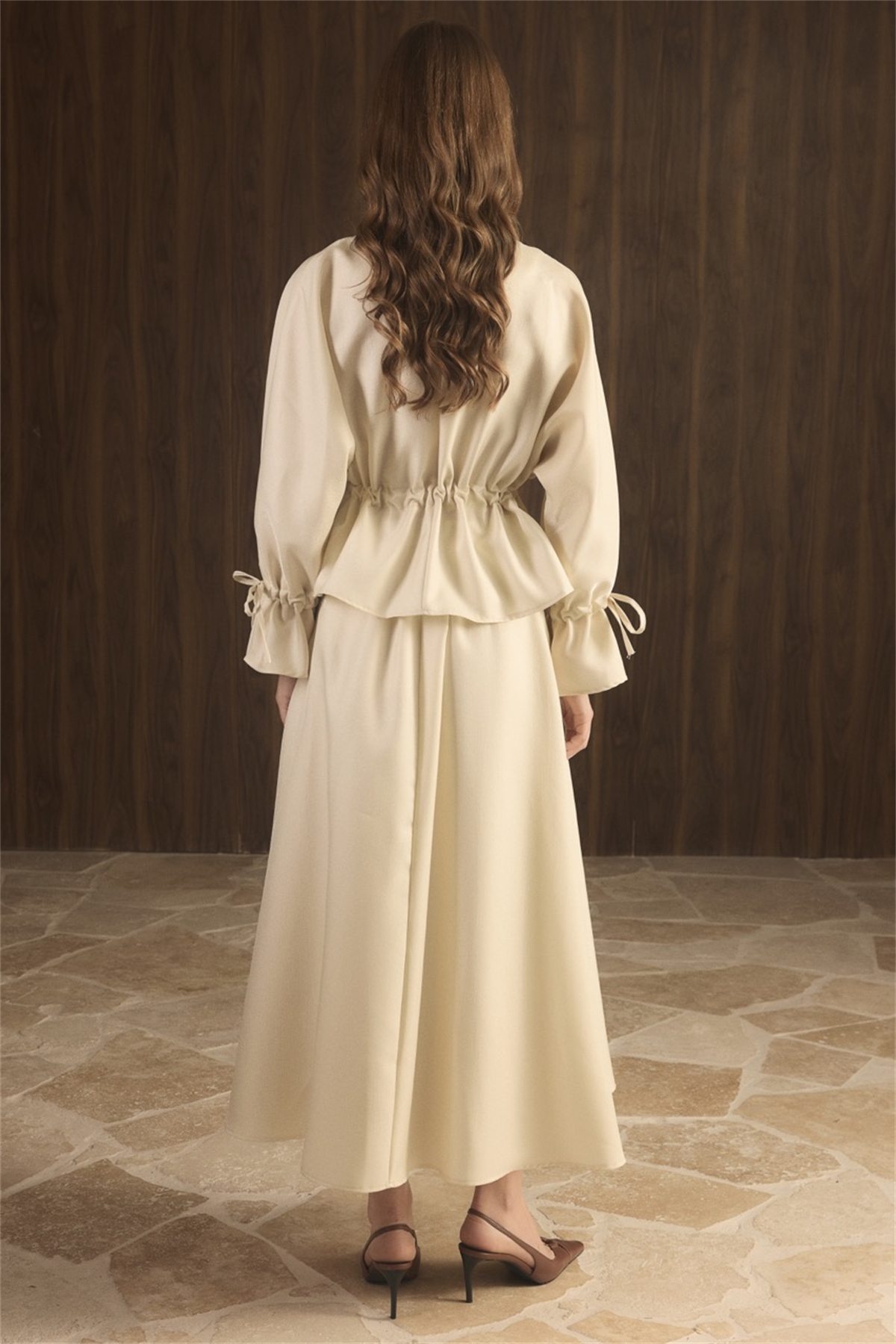 Bel Tünelli Simli Etek Takım - Krem