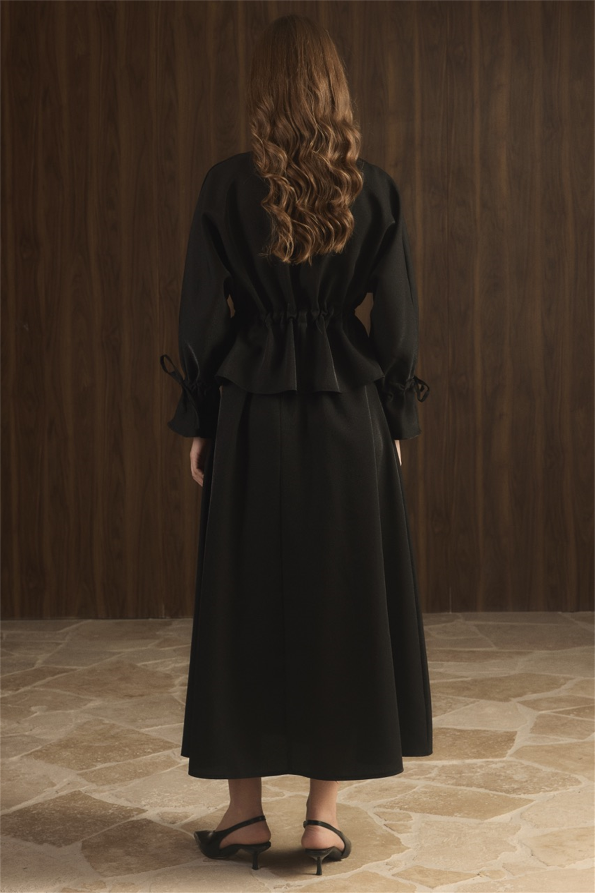 Bel Tünelli Simli Etek Takım - Siyah