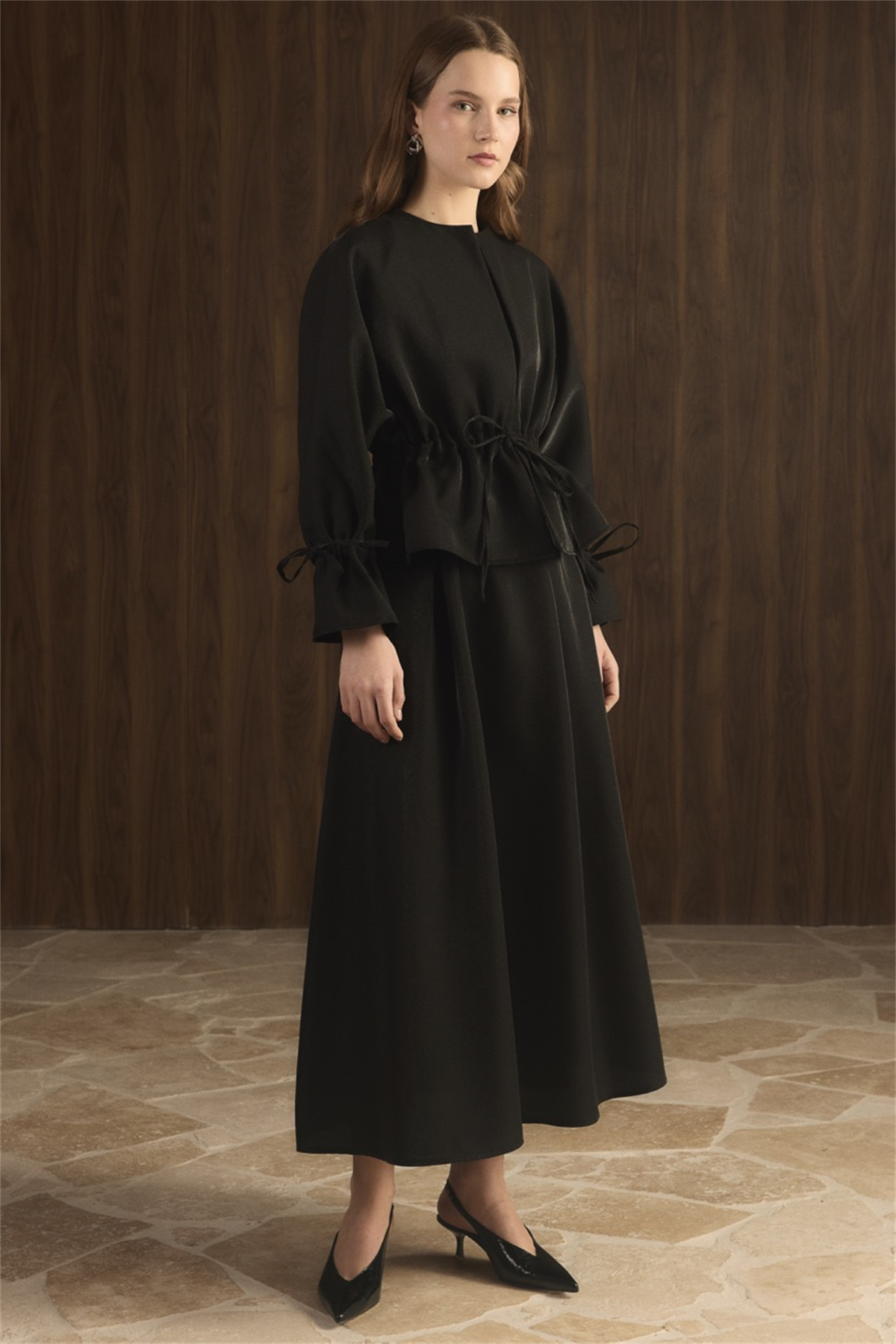 Bel Tünelli Simli Etek Takım - Siyah