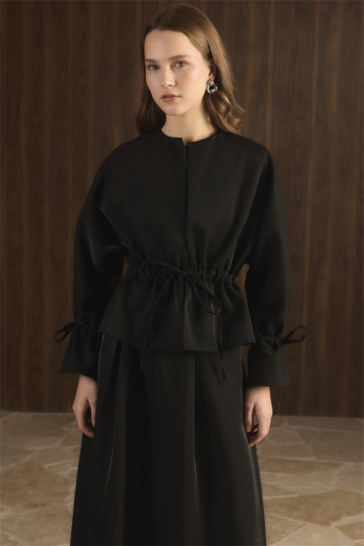 Bel Tünelli Simli Etek Takım - Siyah