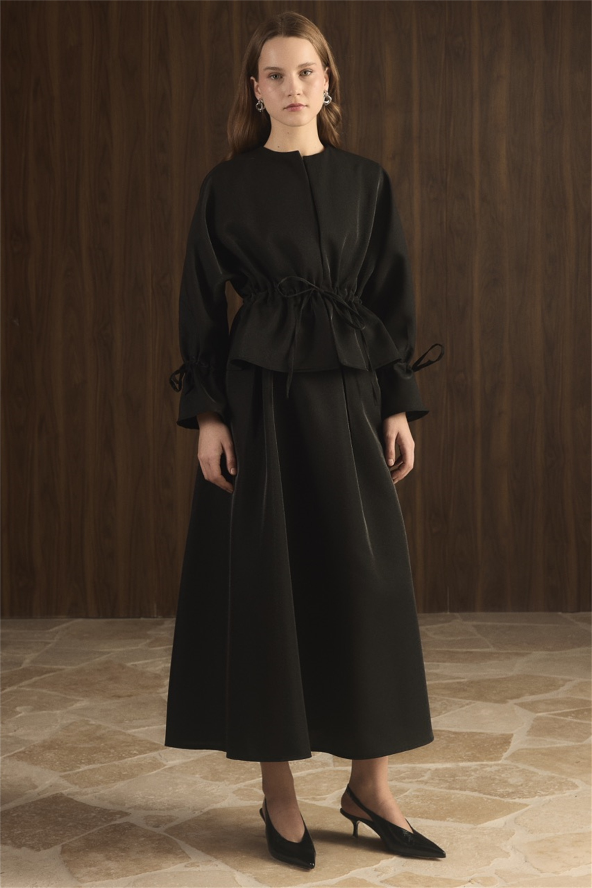 Bel Tünelli Simli Etek Takım - Siyah