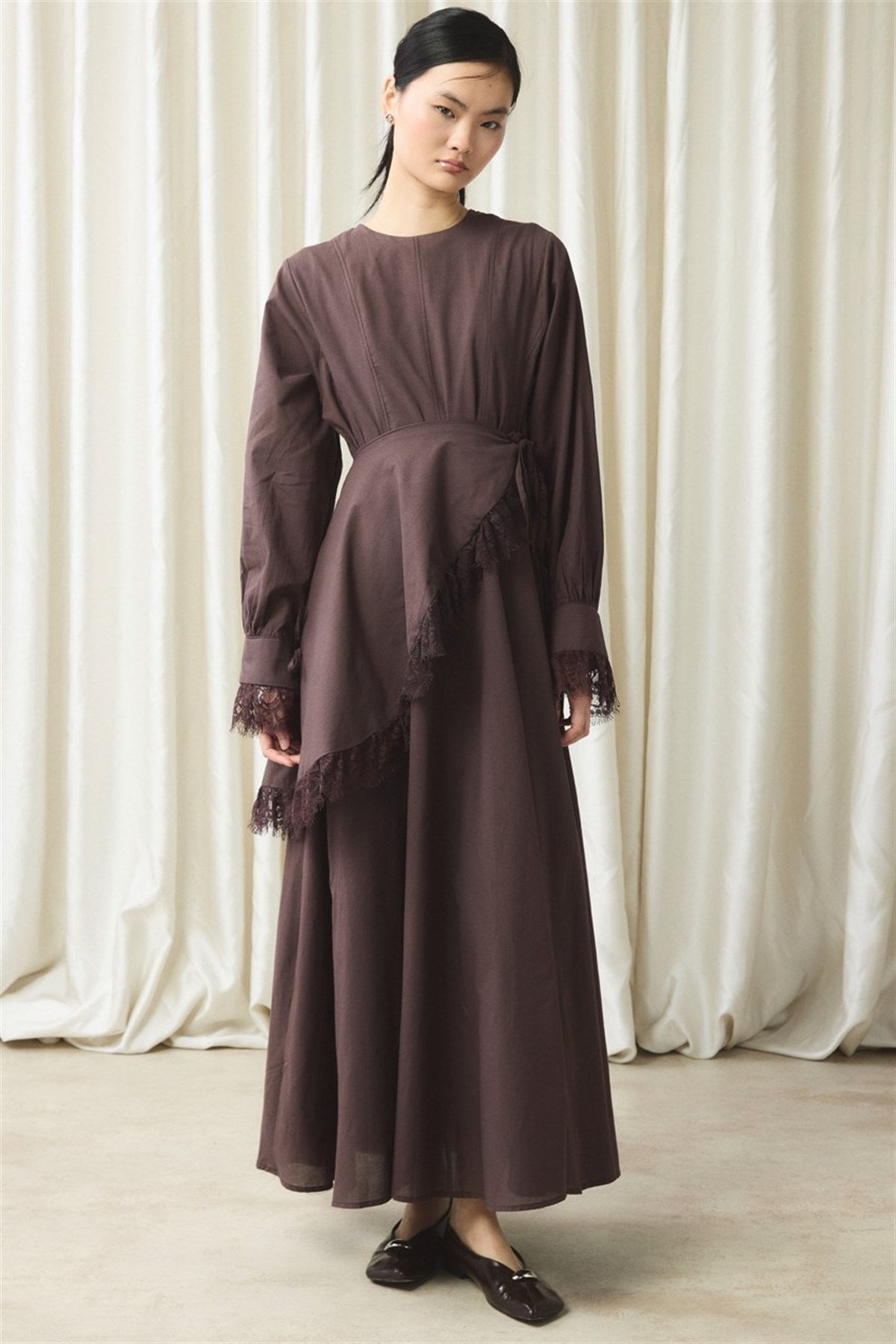 Belden Bağlama Detaylı Vual Elbise - Kahve