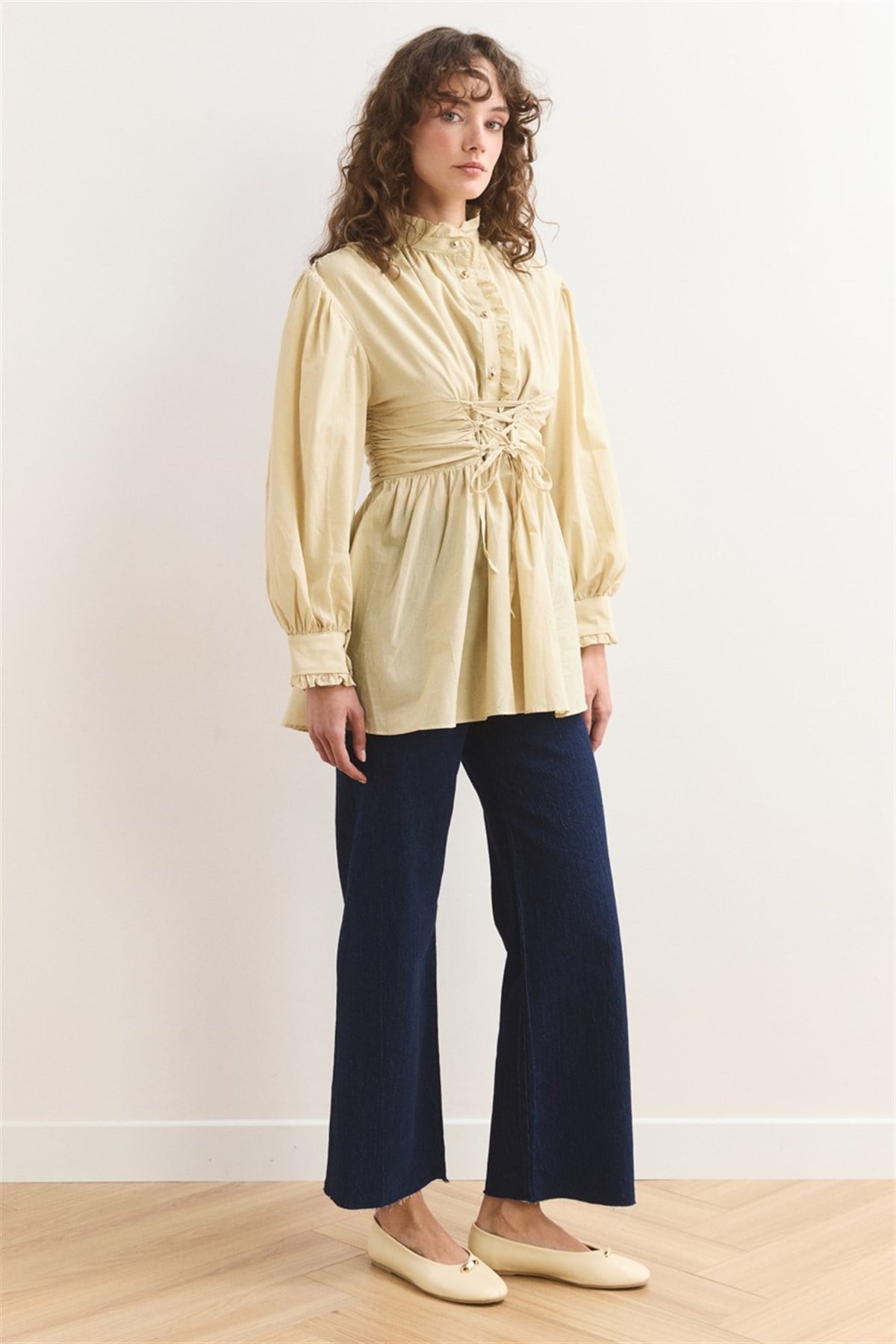 Belden Bağlamalı Pat Fırfırlı Gömlek - Butter Yellow